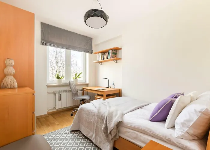 Rent Like - Aleja Wyzwolenia 10 Warszawa