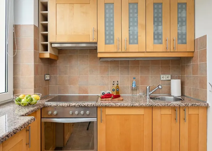 Rent Like - Aleja Wyzwolenia 10